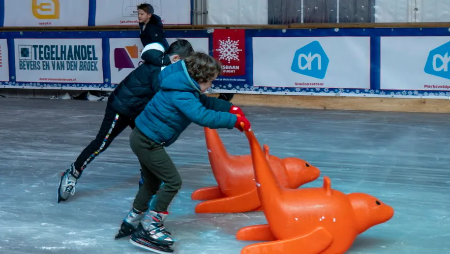 ijsbaan vught 033 915x518 1