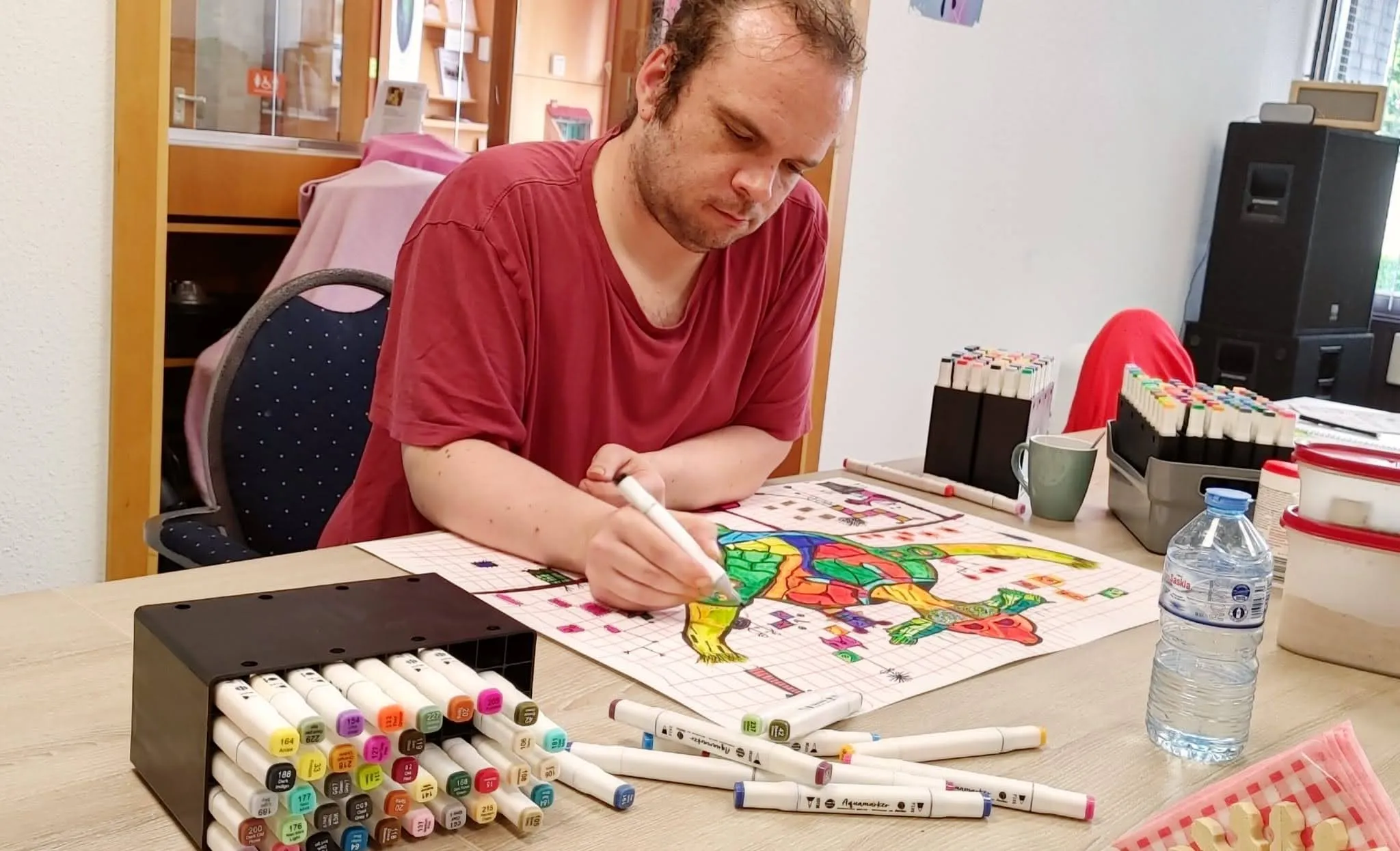 johannes aan het werk op atelier morrison foto nina siri jonker