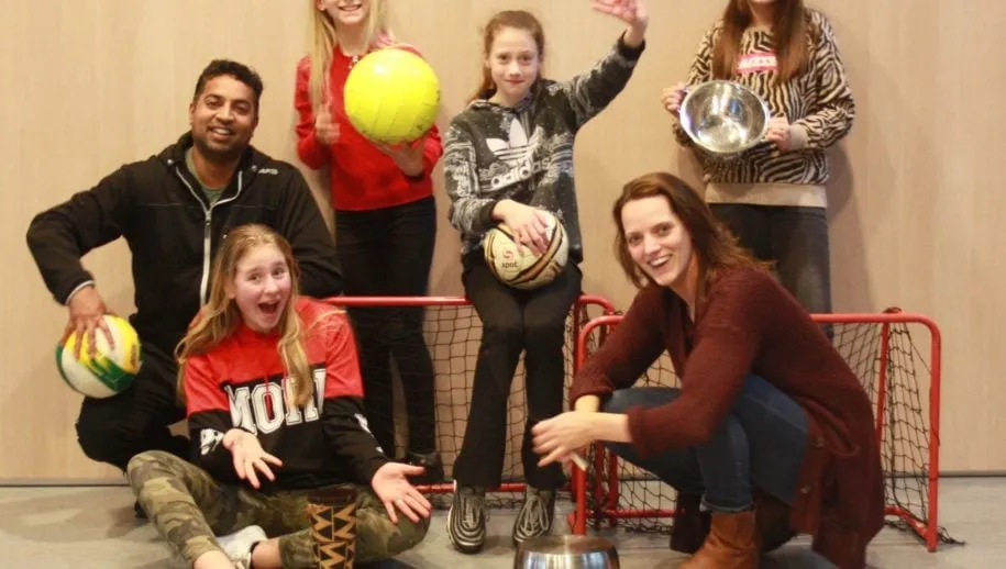 pr try out crew foto 2 915x518