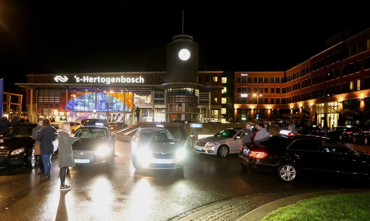 staking taxis den bosch 5