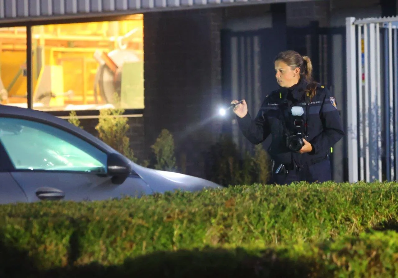 2024 09 21 meesters multi media fotos auto beschoten torenstraat helvoirt5