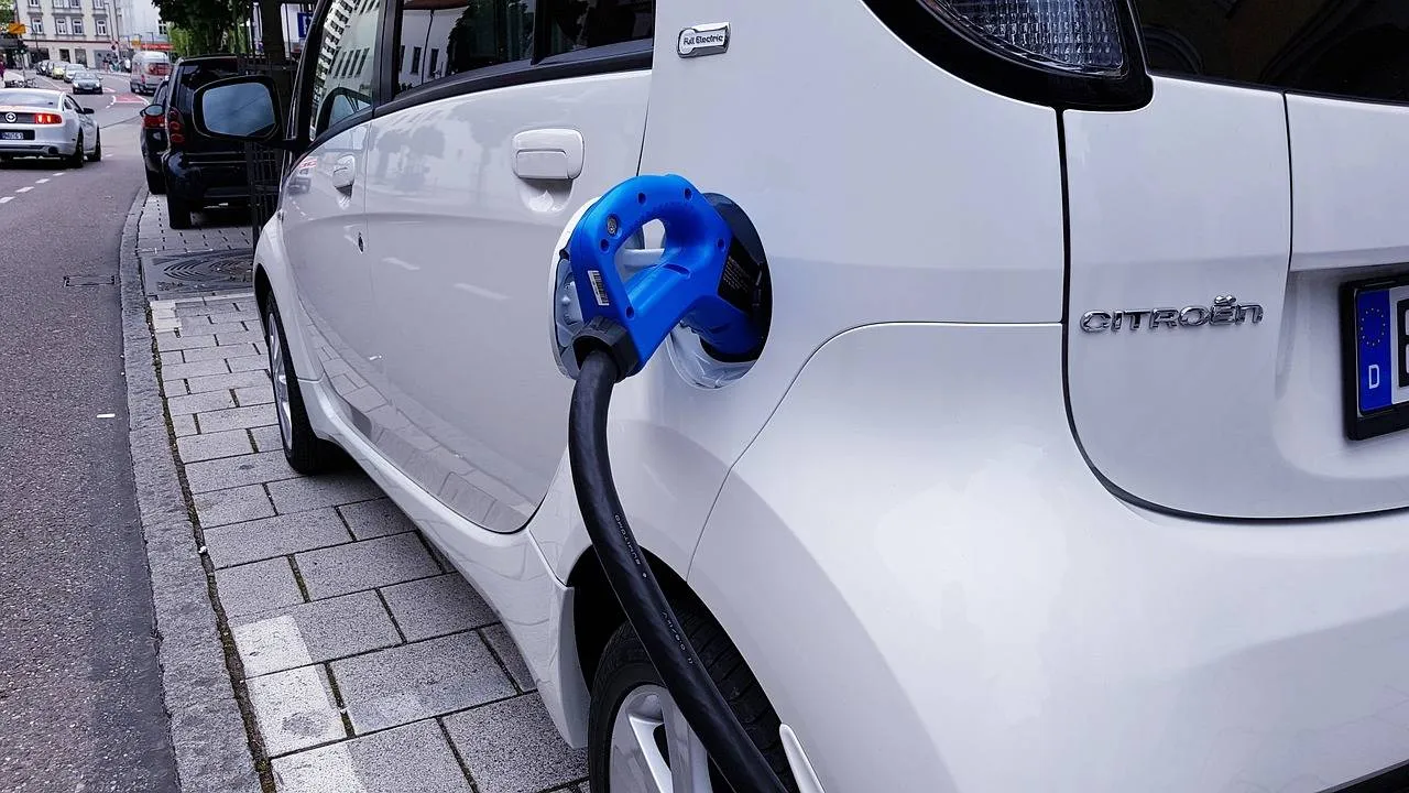 electric car 4276419 1280