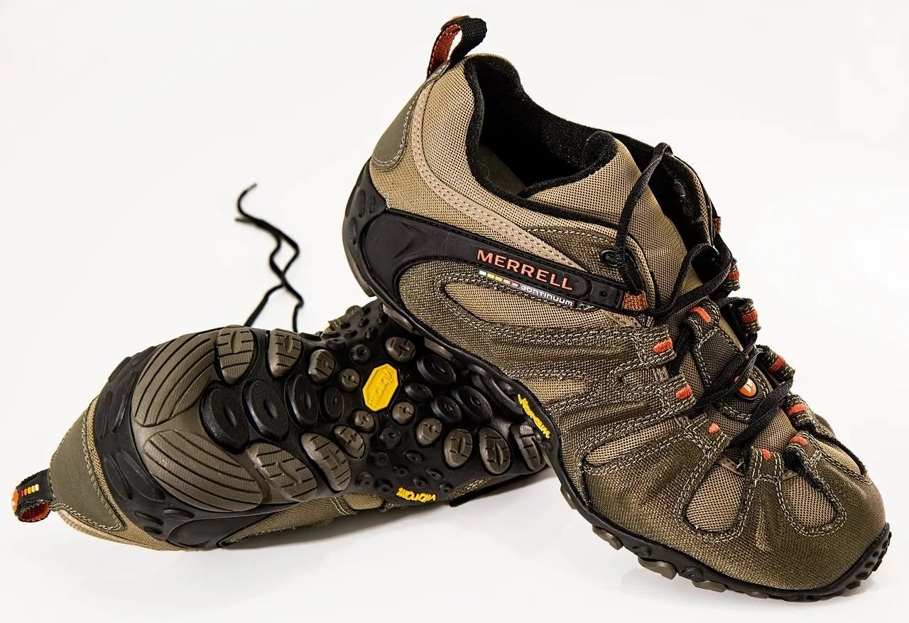 shoes 584850 1280