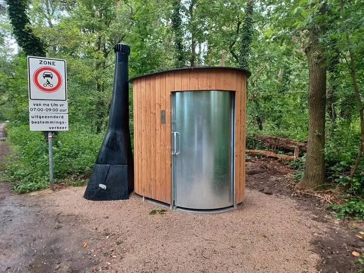 toilet