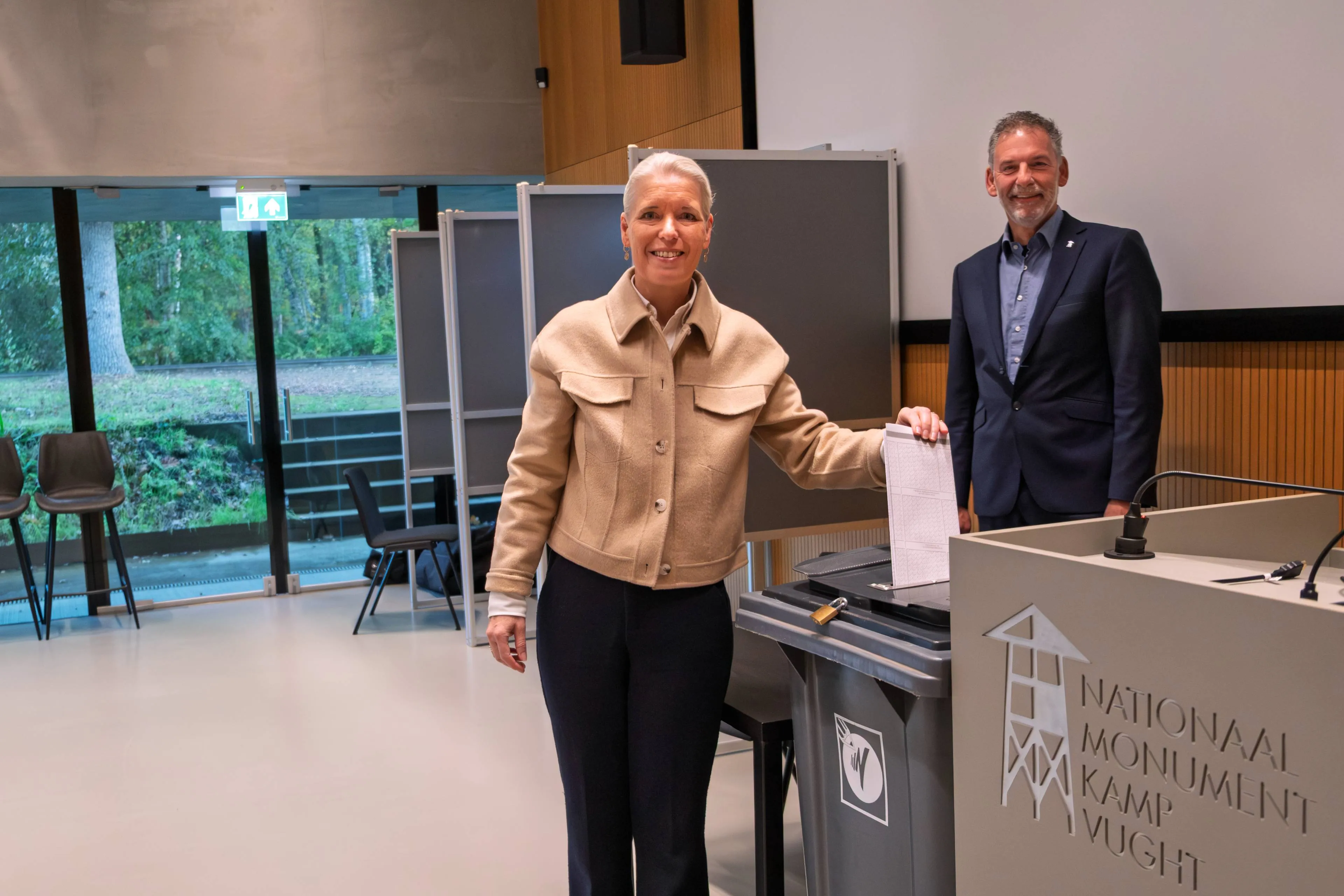 Burgemeester stemt 2