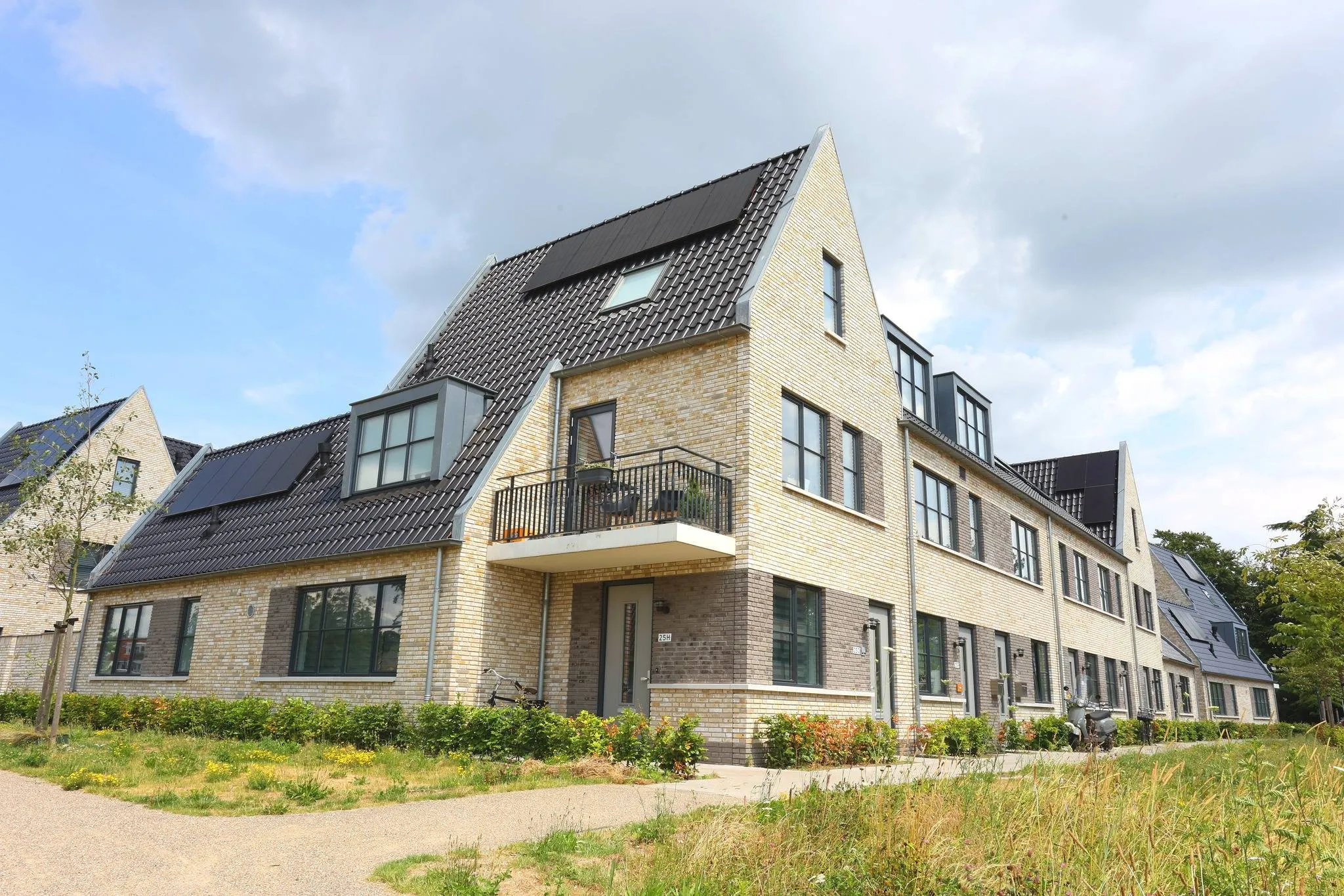 586611658_1270373145128700_3272513608804579597_n