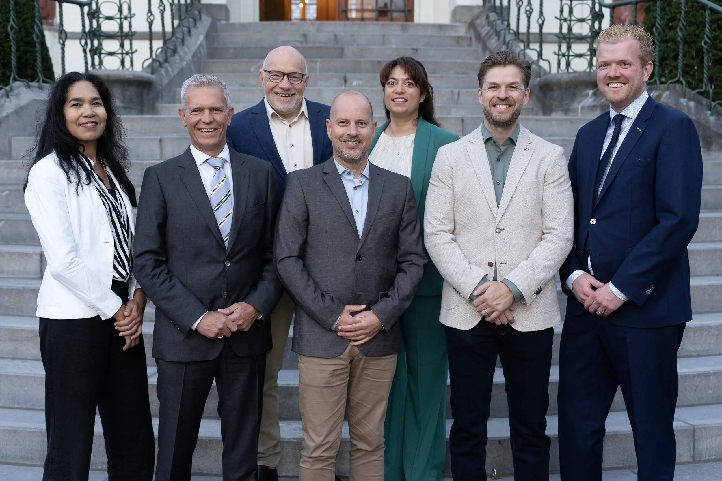 D66
