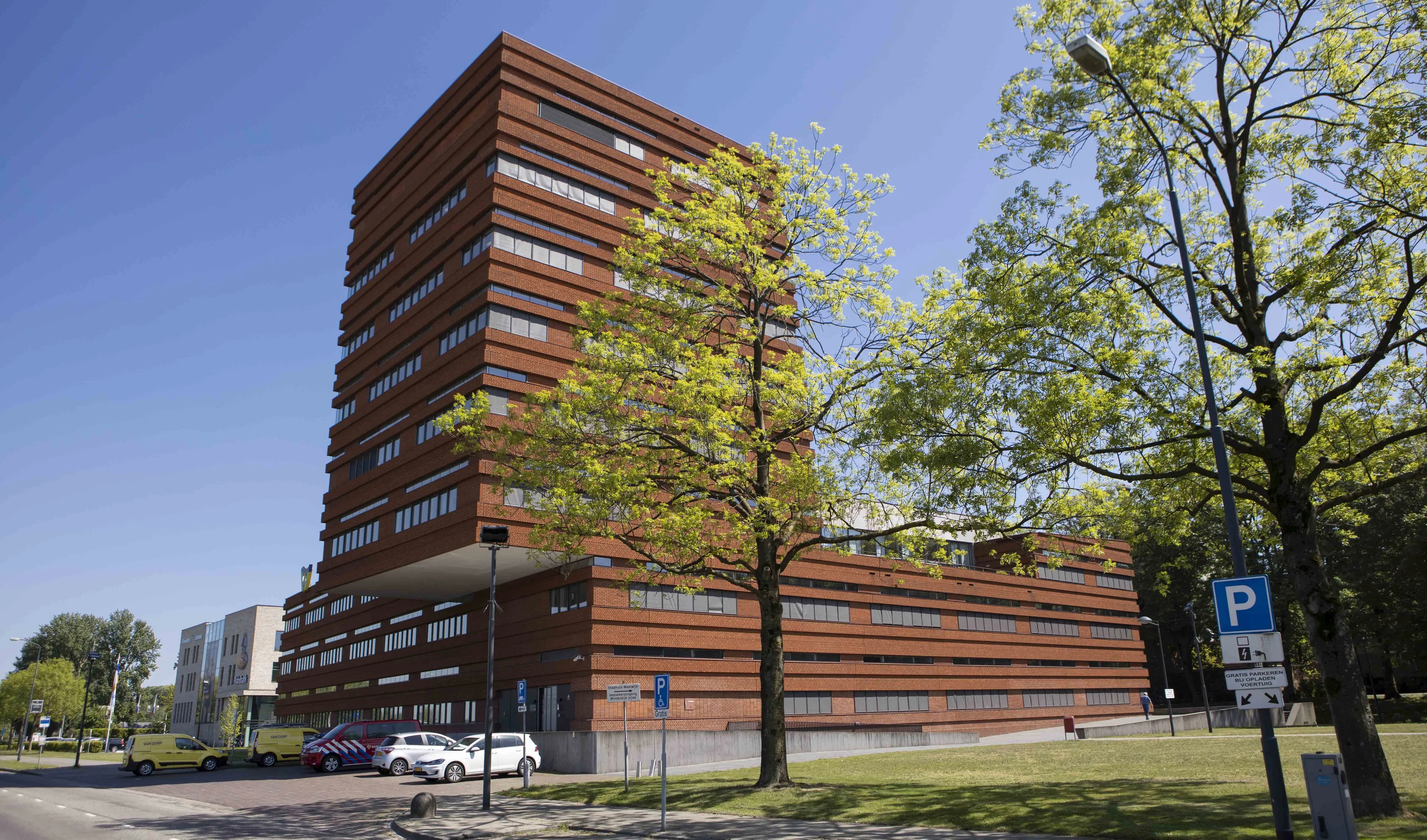 06052020 waalwijk 046 stadhuis lr