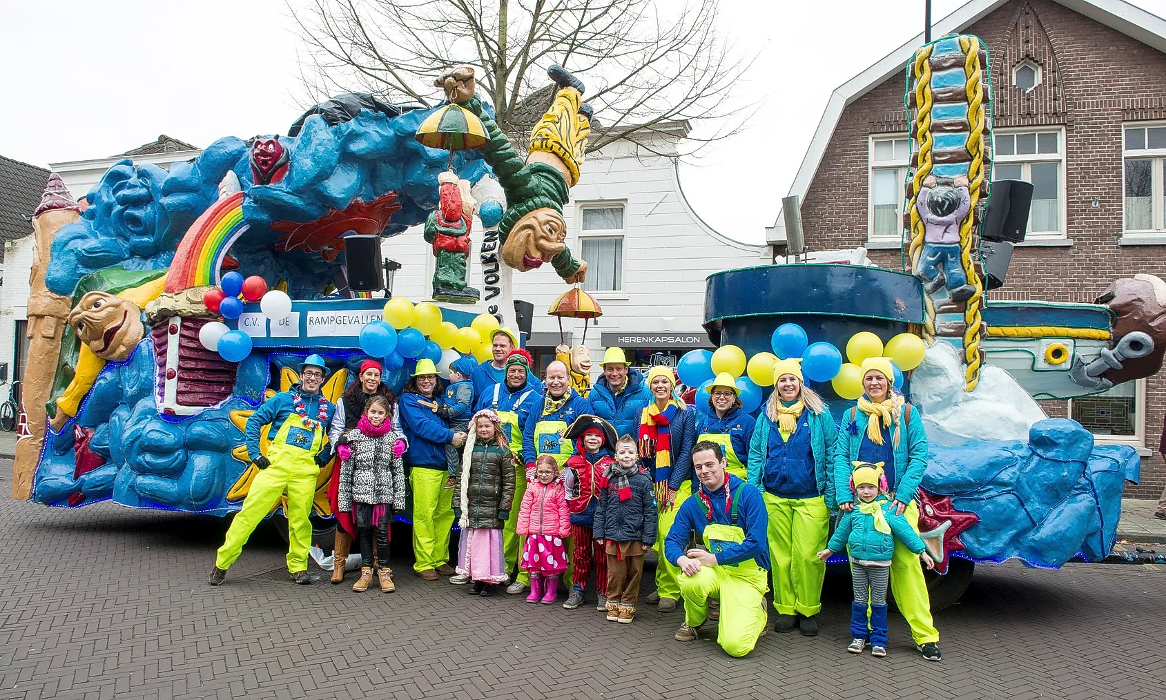13 optocht waalwijk rampgevallen