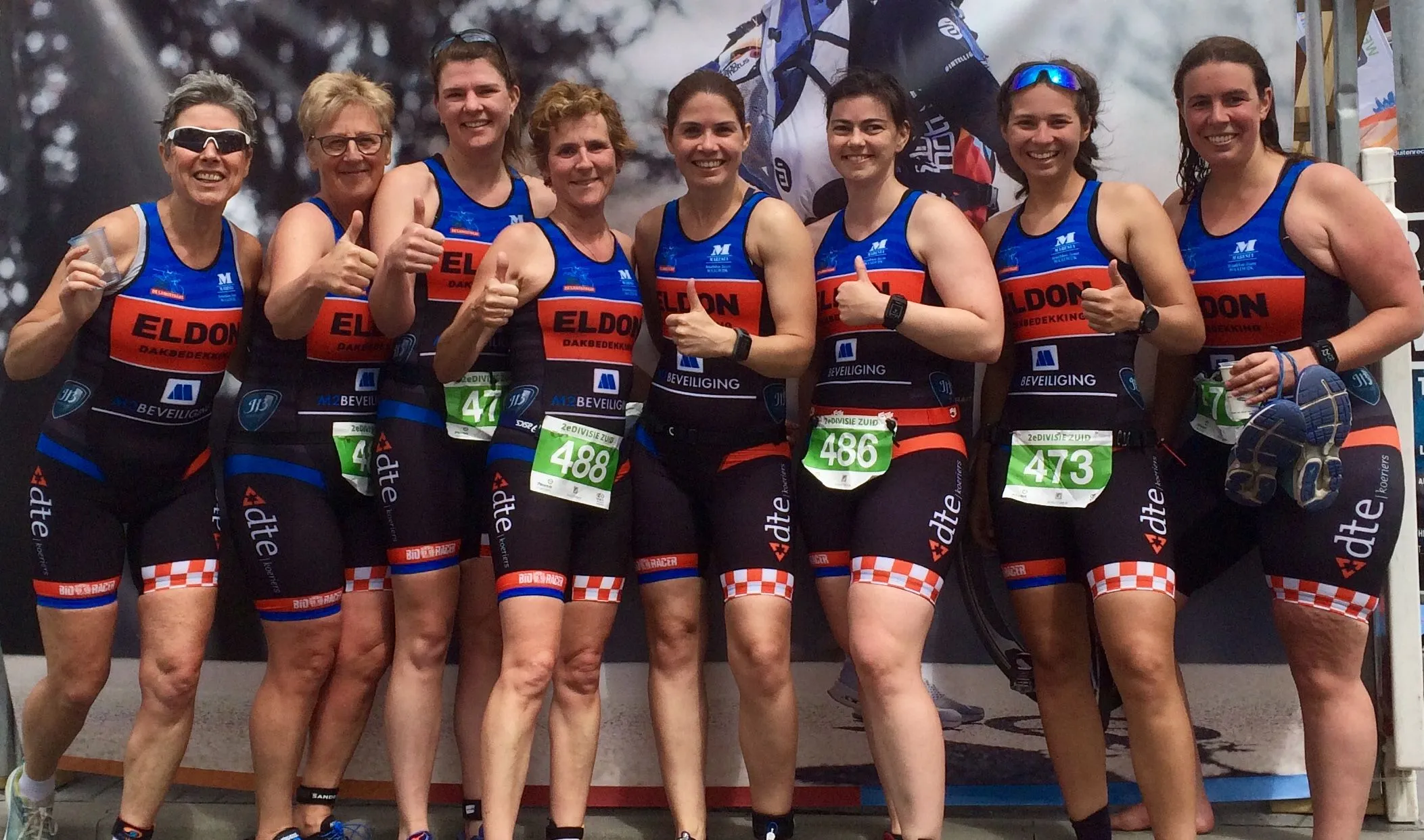 2019 06 08 de twee damesteams van tlv de langstraat na de finish in weert