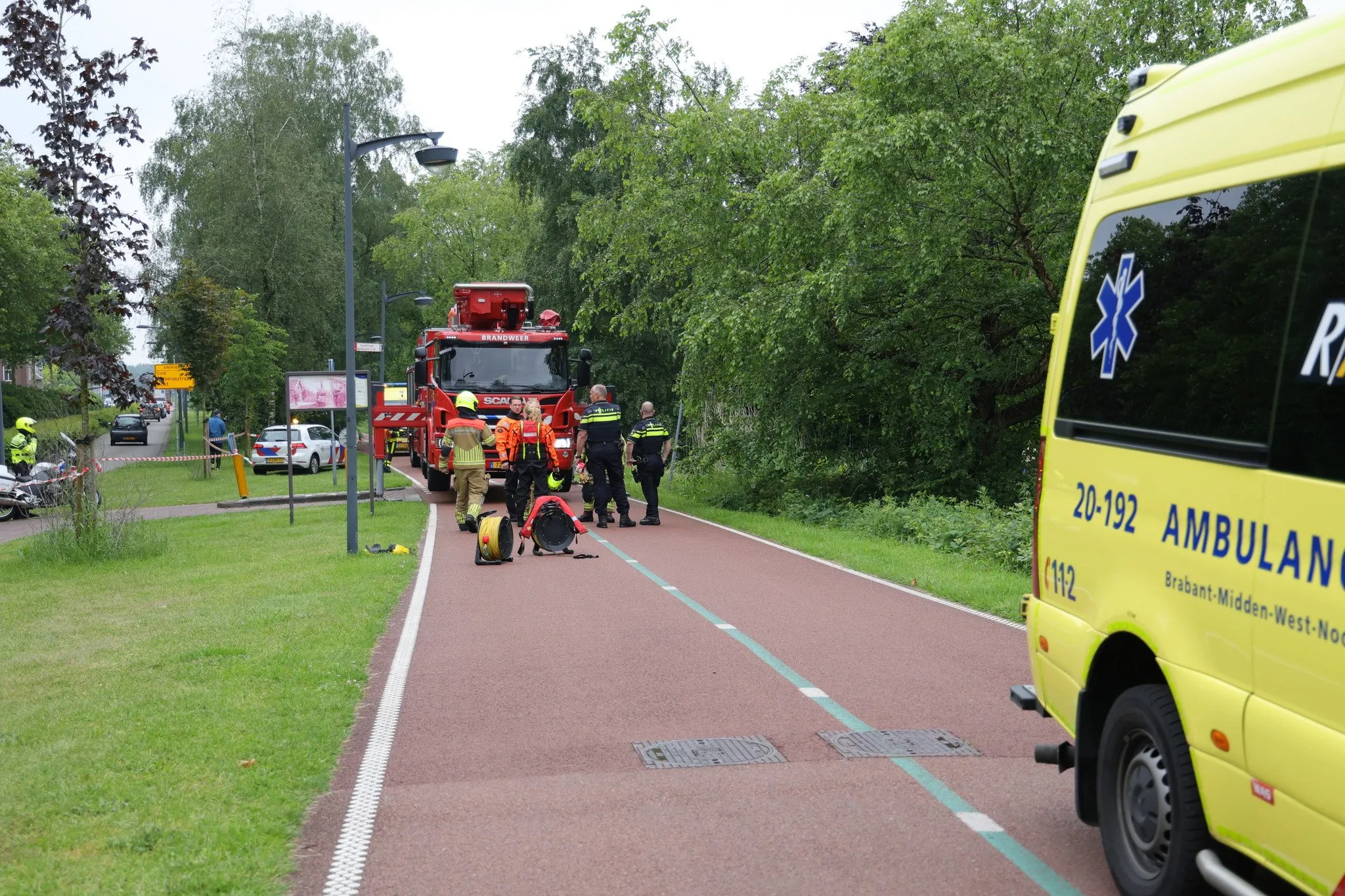 20240522094342 hn7a6580 picsay