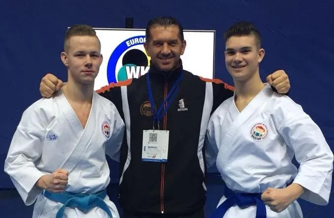 27655201 1972969216356389 2740342772870906931 n