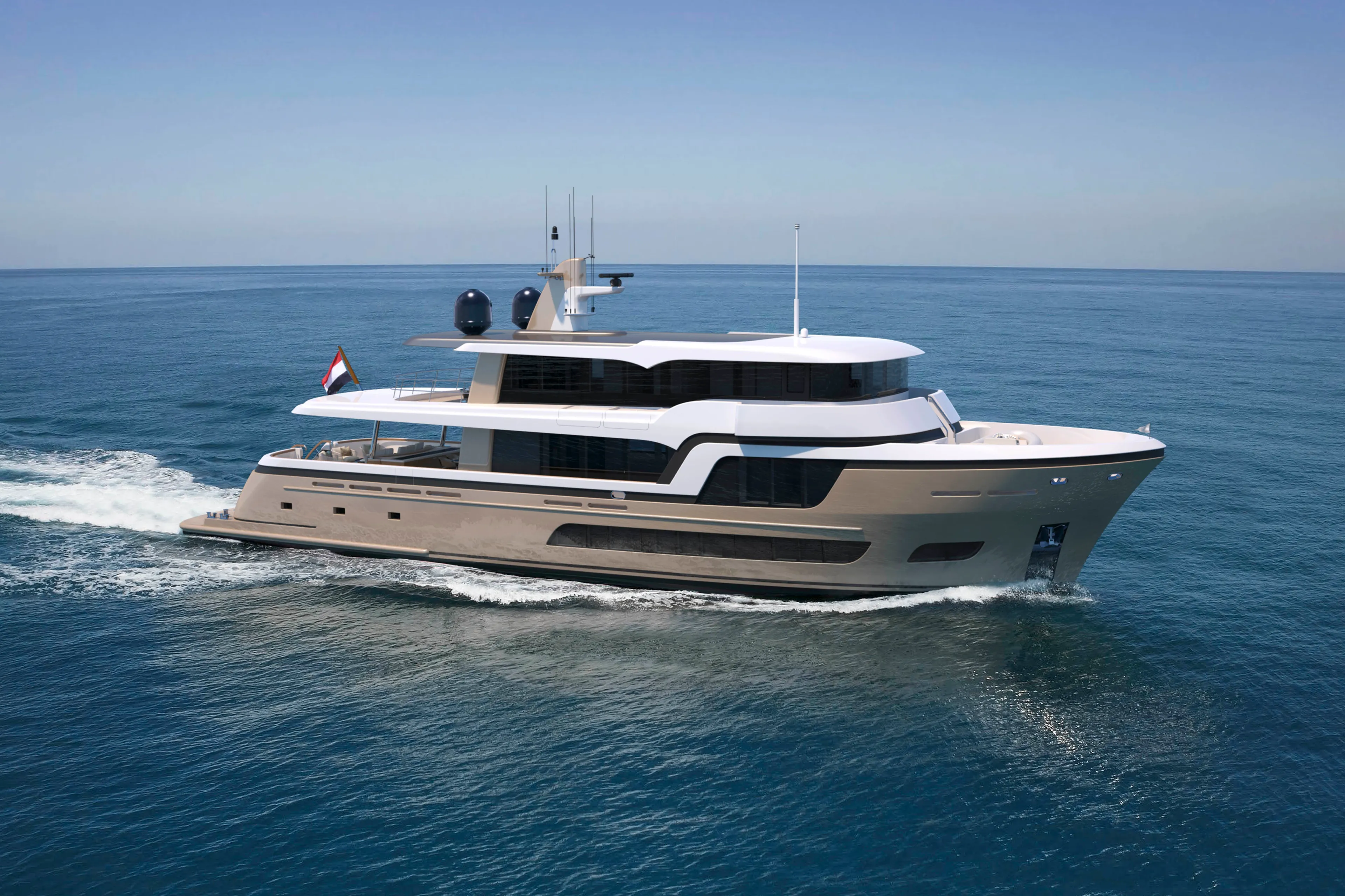 34m explorer 02