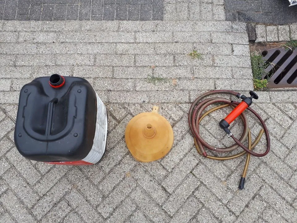 39161569 272308586705085 3890341798593167360 n