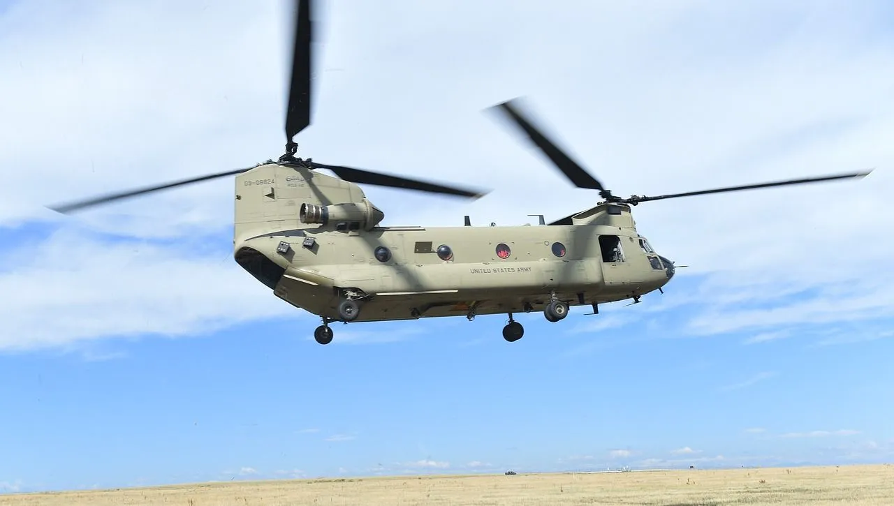 ch 47 chinook 2657123 1280