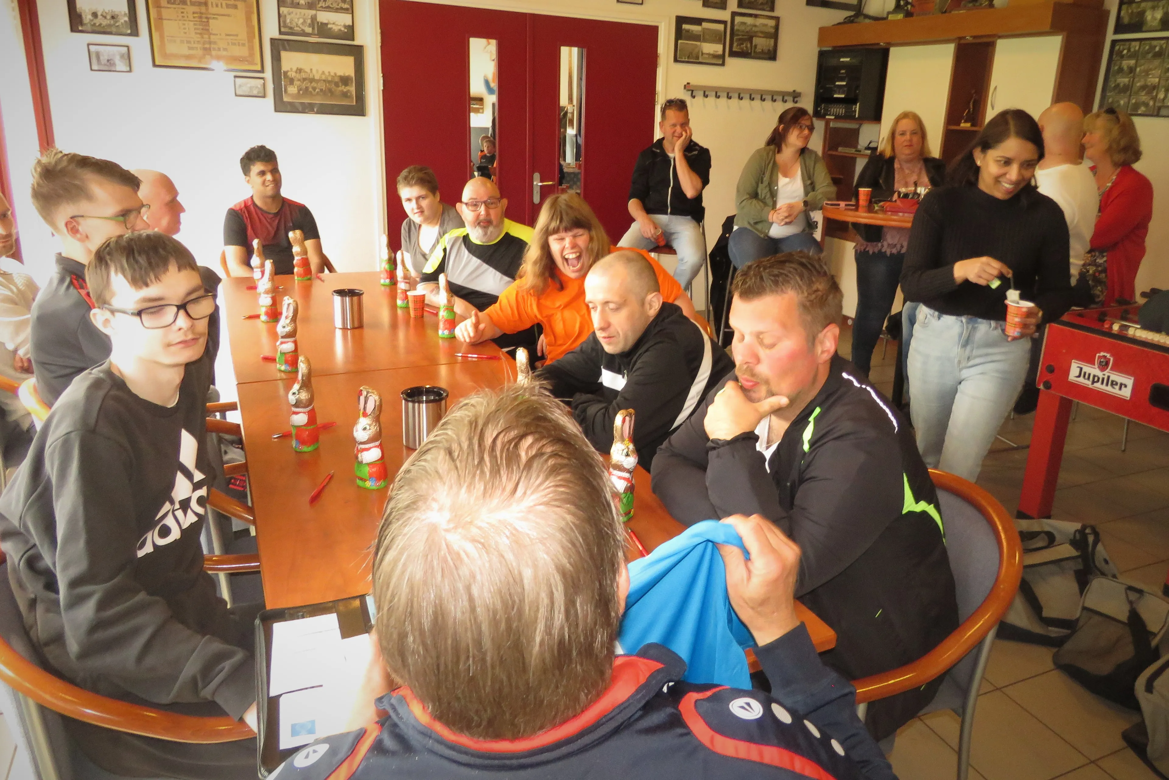 g team contract tekenen b