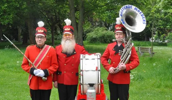 harmonie de rustende moeders photo by totaal theater
