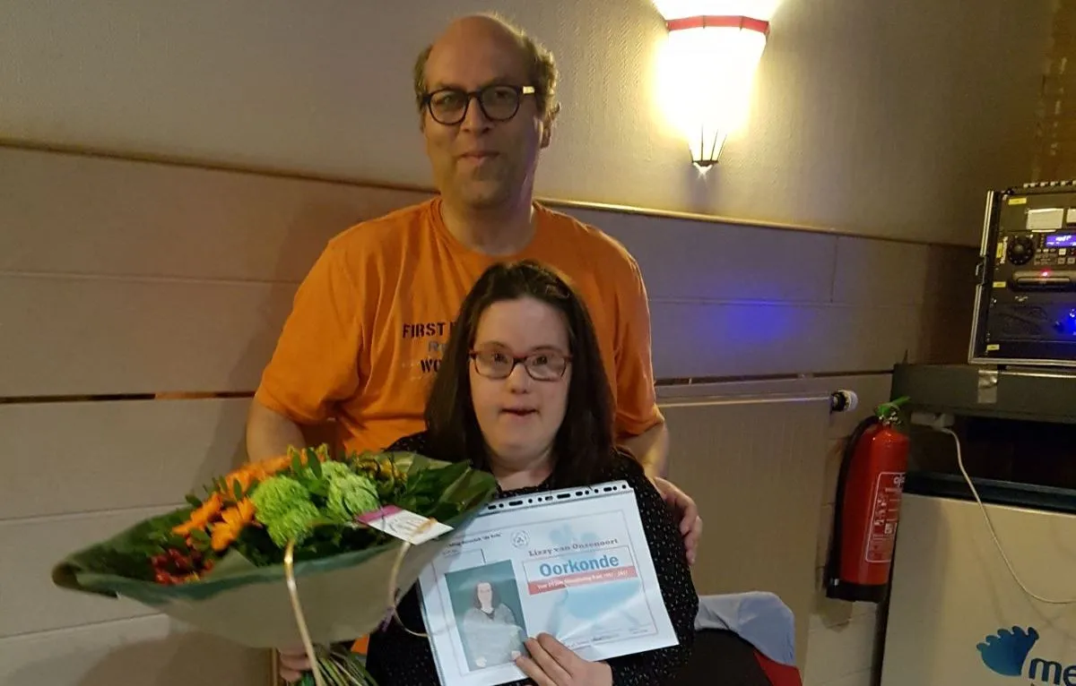 lizzy met voorzitter andr