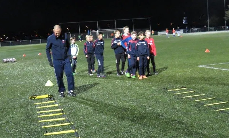 rwb voetbalschool b 1