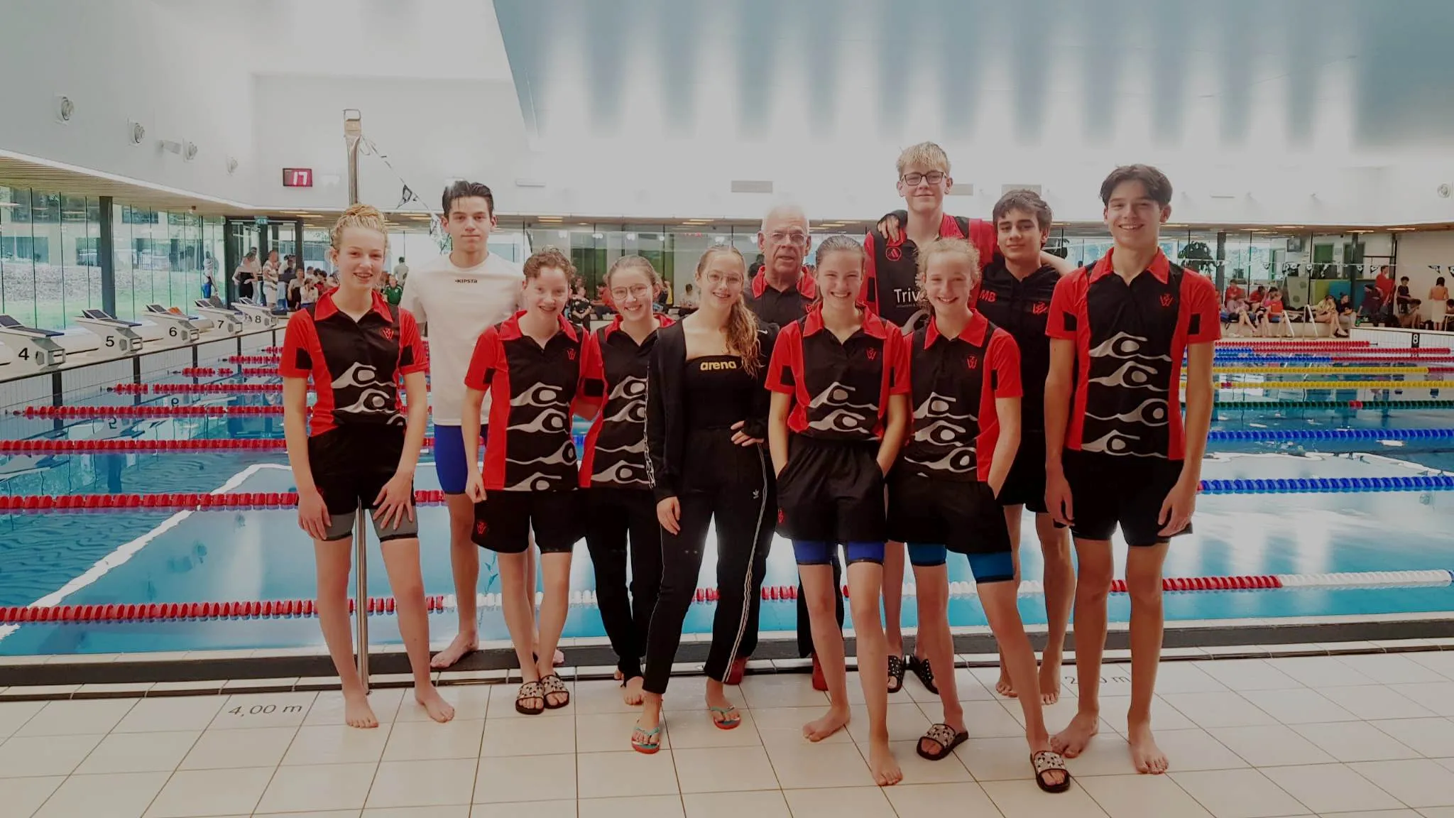 wzc vlnr demi jort liza vivienne kenza harry marit chris kim maikel jort