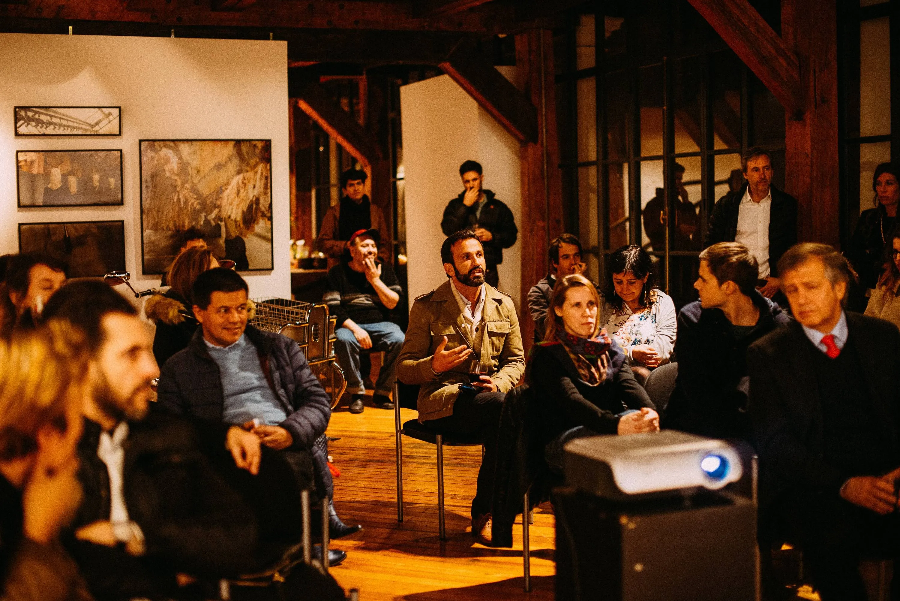 meeting_groep_presentatie_binnen_avond_lezing