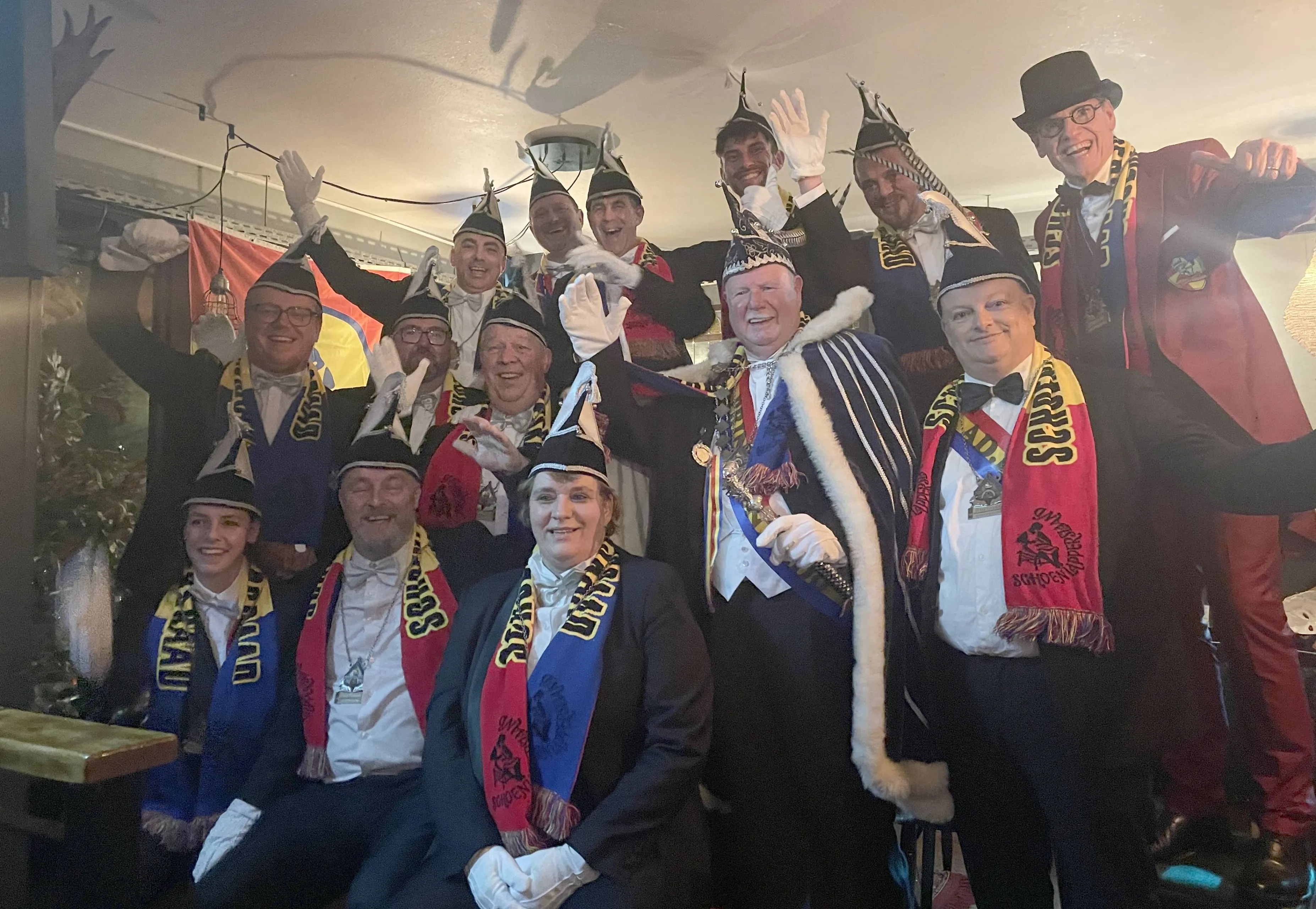 Stadsprins Renaldo met gevolg van Schoenlapperslaand