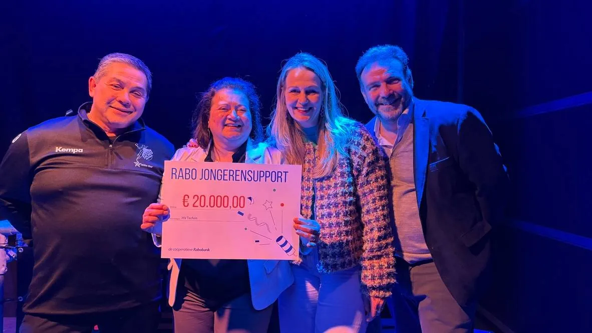 B8048CAD-6A08-45A4-BFB7-3E45A980386D_1_105_c