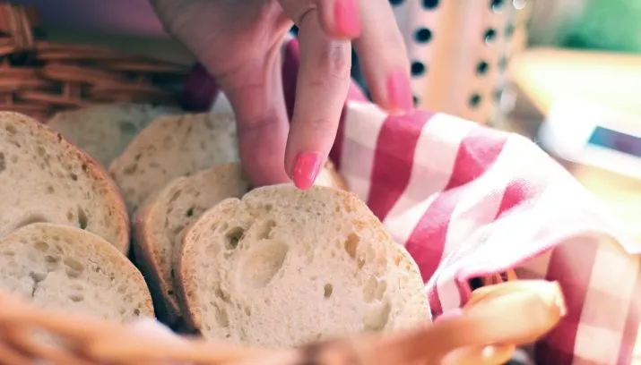 brood hq pixabay 715x408