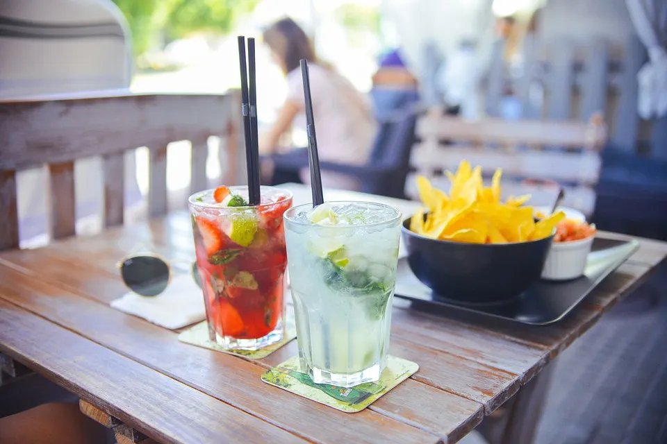 cocktails stokpic pixabay