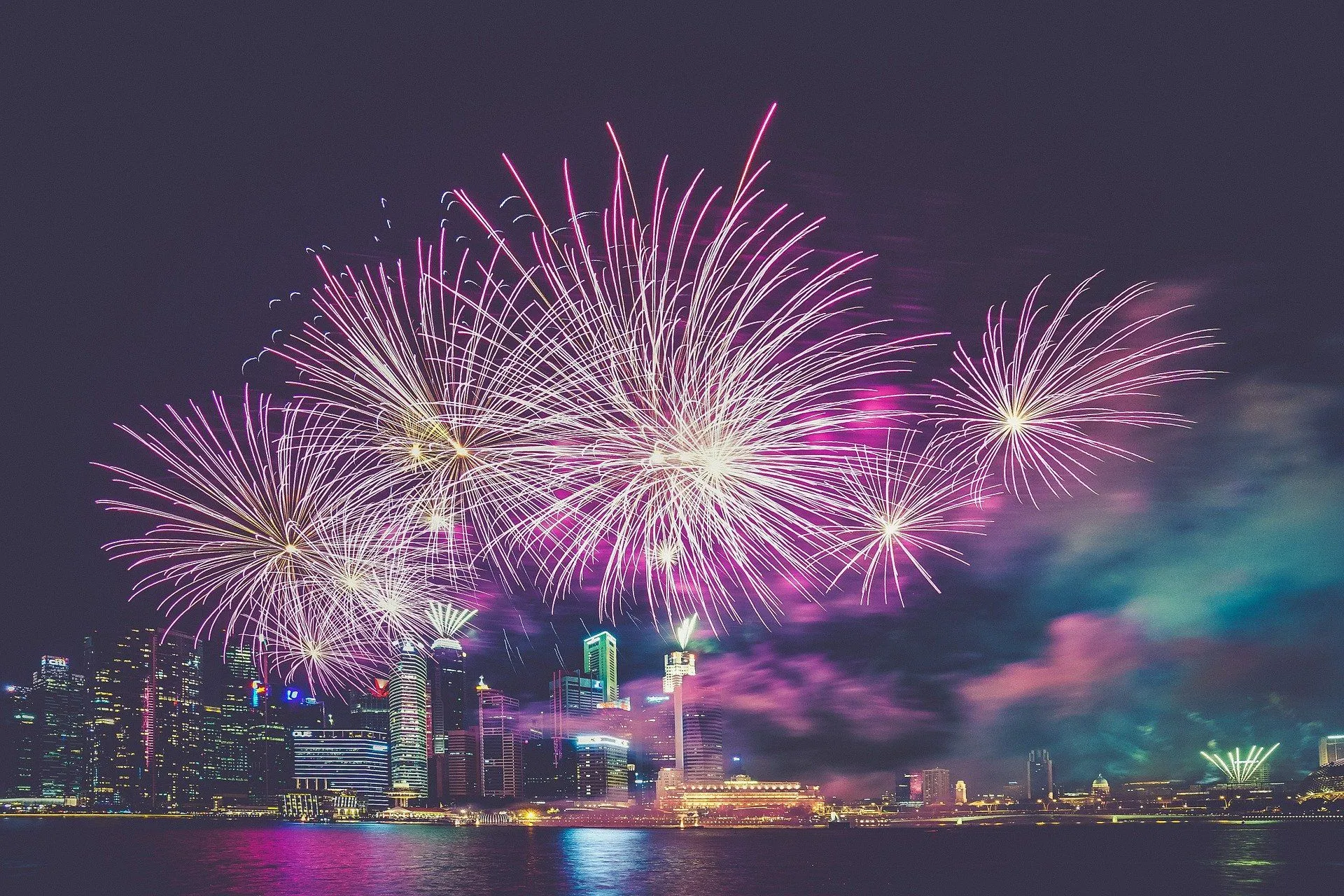 fireworks 945386 1920