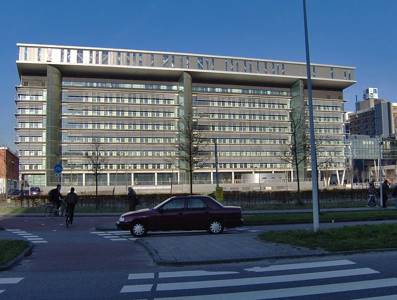 onderzoeksgebouw lumc leiden tubantia wikimedia
