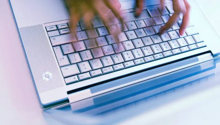 schoollaptop voor veel ouders te duur 715x408