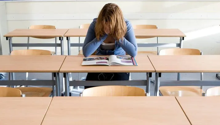 studenten hebben stress door lening 715x408