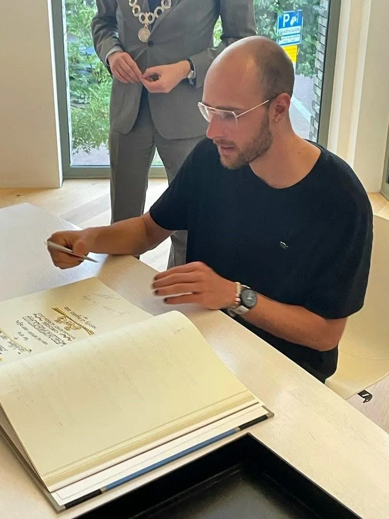 tekenen gedenkboek jan willem van schip 23 08 23