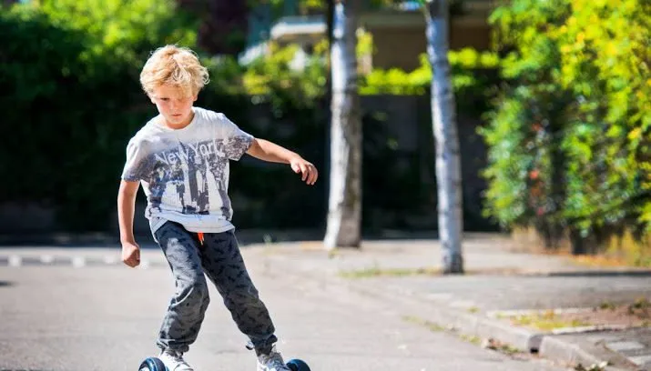 veel elektrisch speelgoed mag niet op de weg 715x408