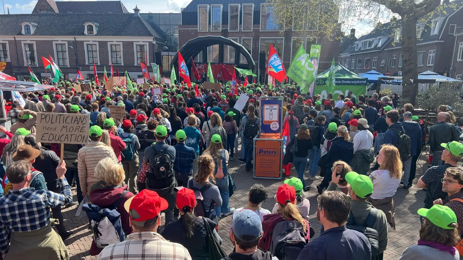 staking wur studenten en docenten 14 april