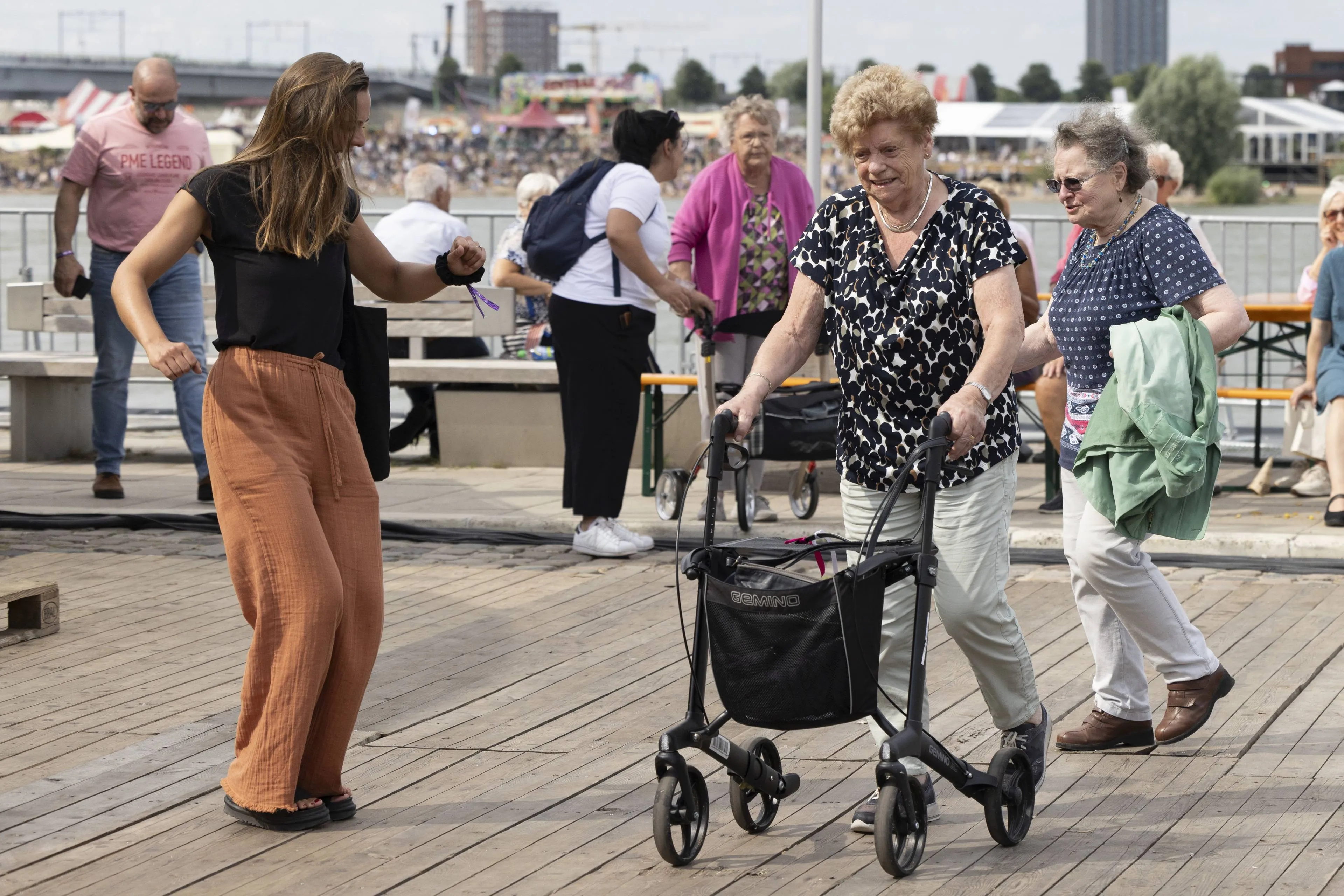 14-07-2024-vierdaagsefeesten-smaakmarkt-ouderen-bart-nijs-1