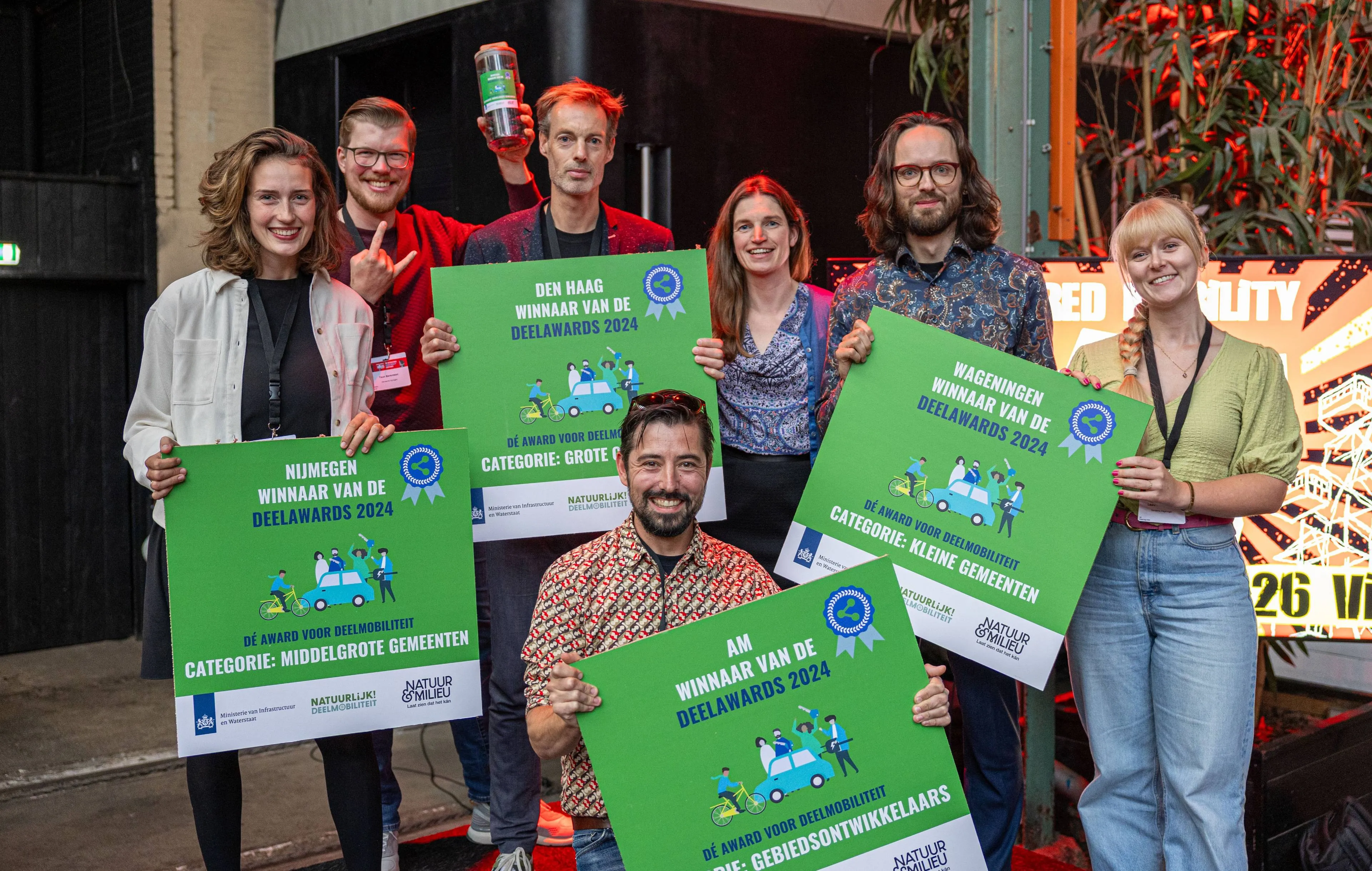 Groepsfoto winnaars deelvervoer