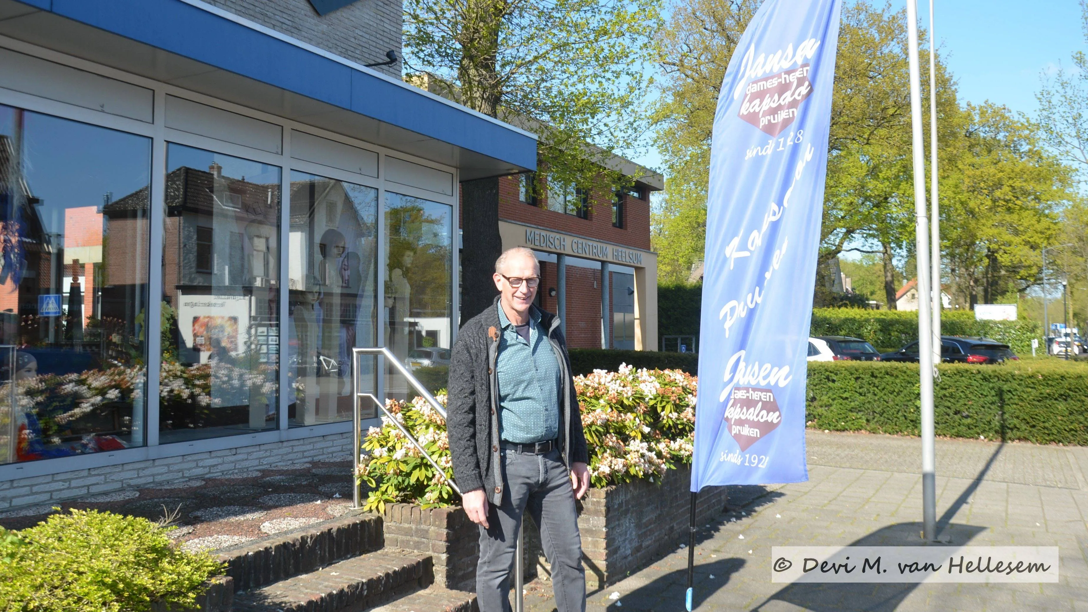 Apil 2026 Jansen Kapsalon en Pruiken (2)