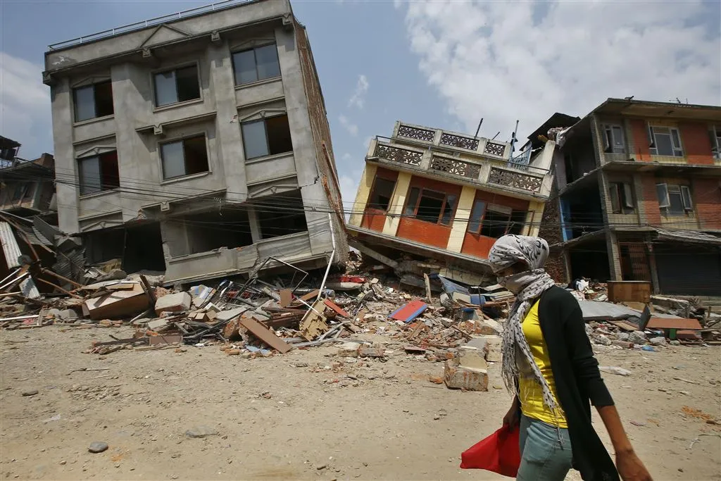 250 000 huizen verwoest in nepal1430976503