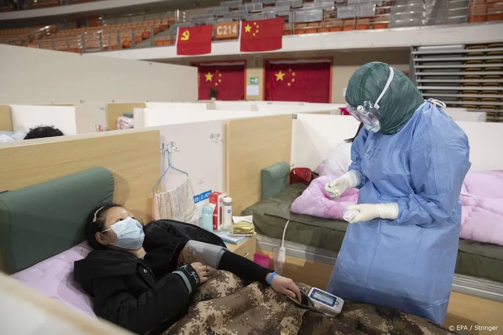 aantal doden coronavirus in china boven 15001581801367