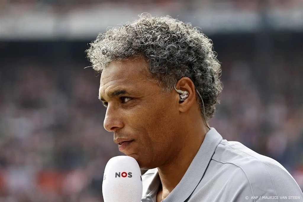 advocaat steijn geeft van hooijdonk tot en met vrijdag de tijd1692113812