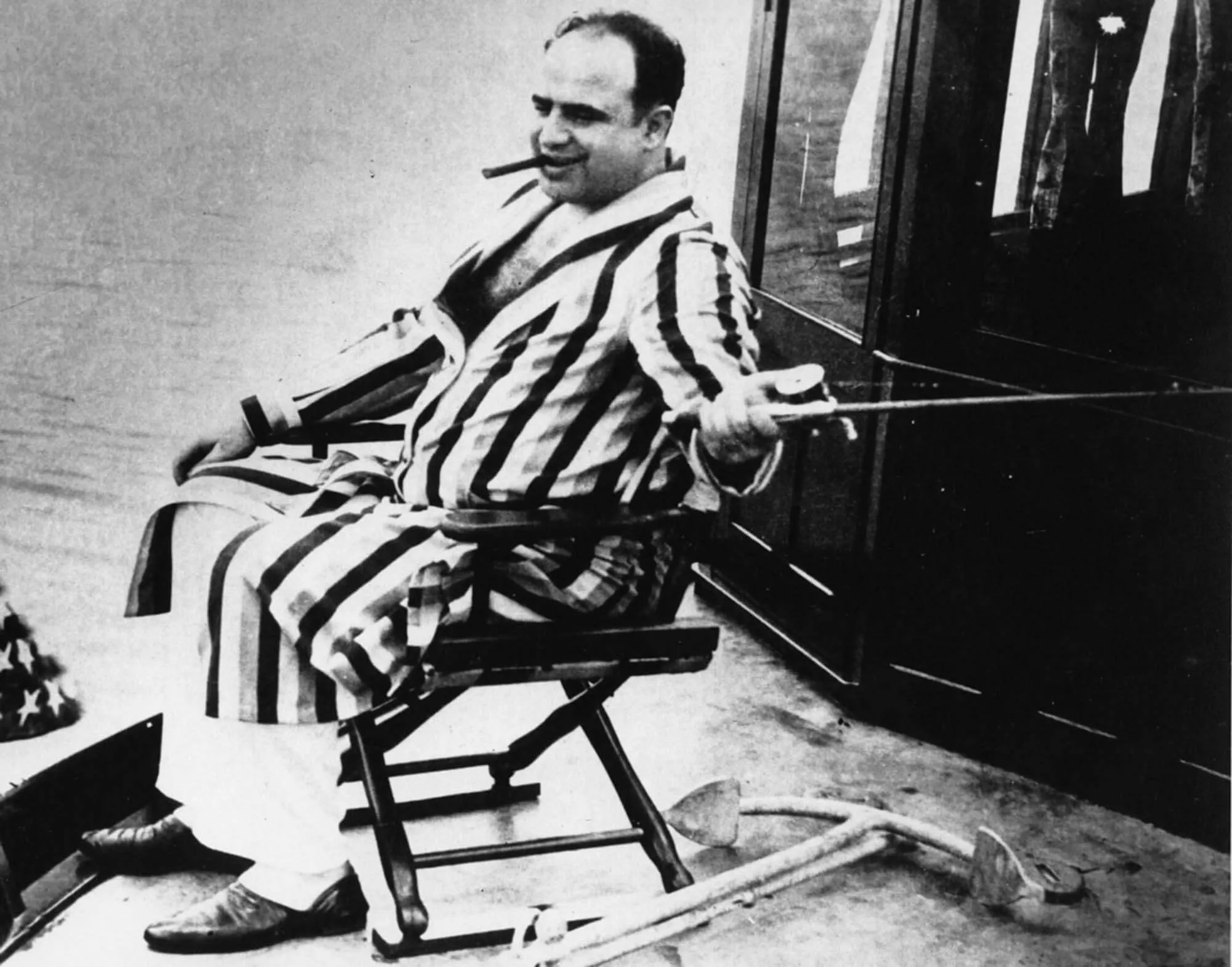 al capone relaxing