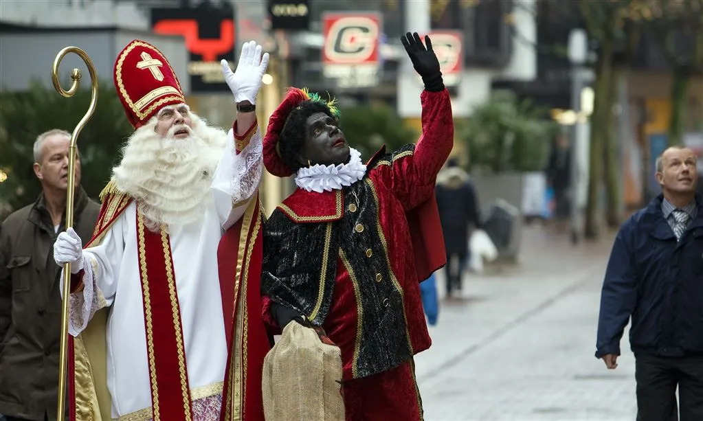 albert heijn zwarte piet hoort erbij1443684968