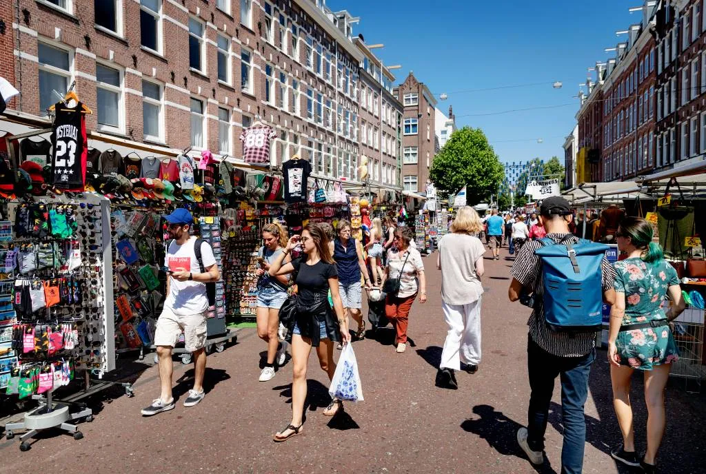 amsterdammers blij in stad ondanks woningnood1532533217