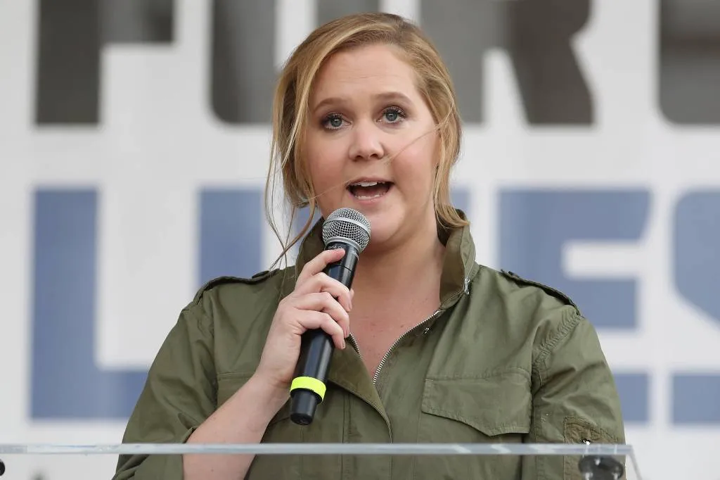 amy schumer aangehouden bij protest tegen kavanaugh1538688262