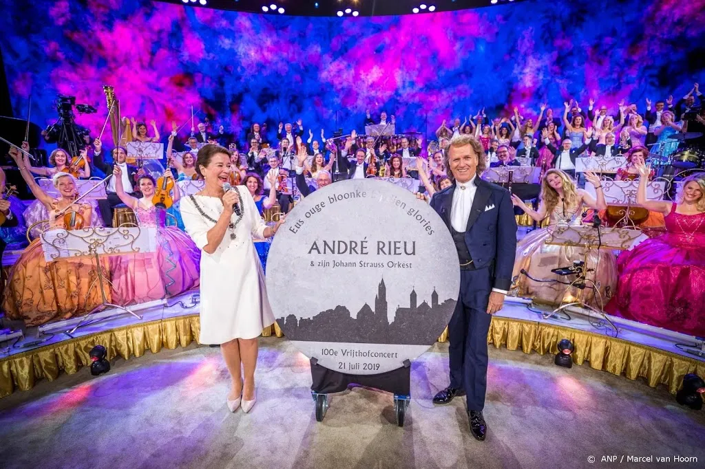 andre rieu krijgt prijs voor bezoekersrecord1563748615