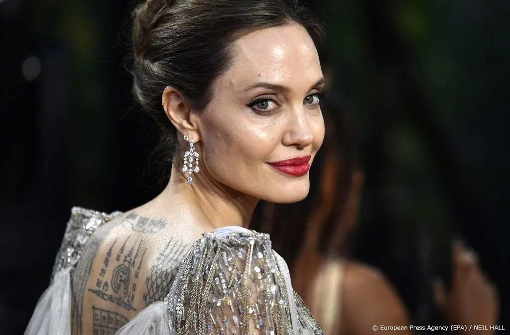 angelina jolie jaren na scheiding waren zwaar1612225457