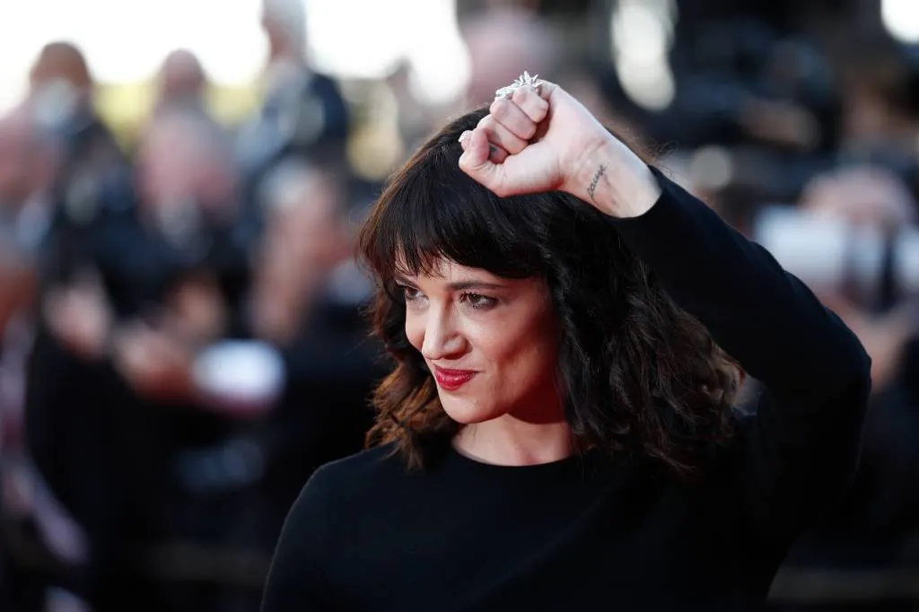 asia argento gaat rest zwijggeld niet betalen1536110657