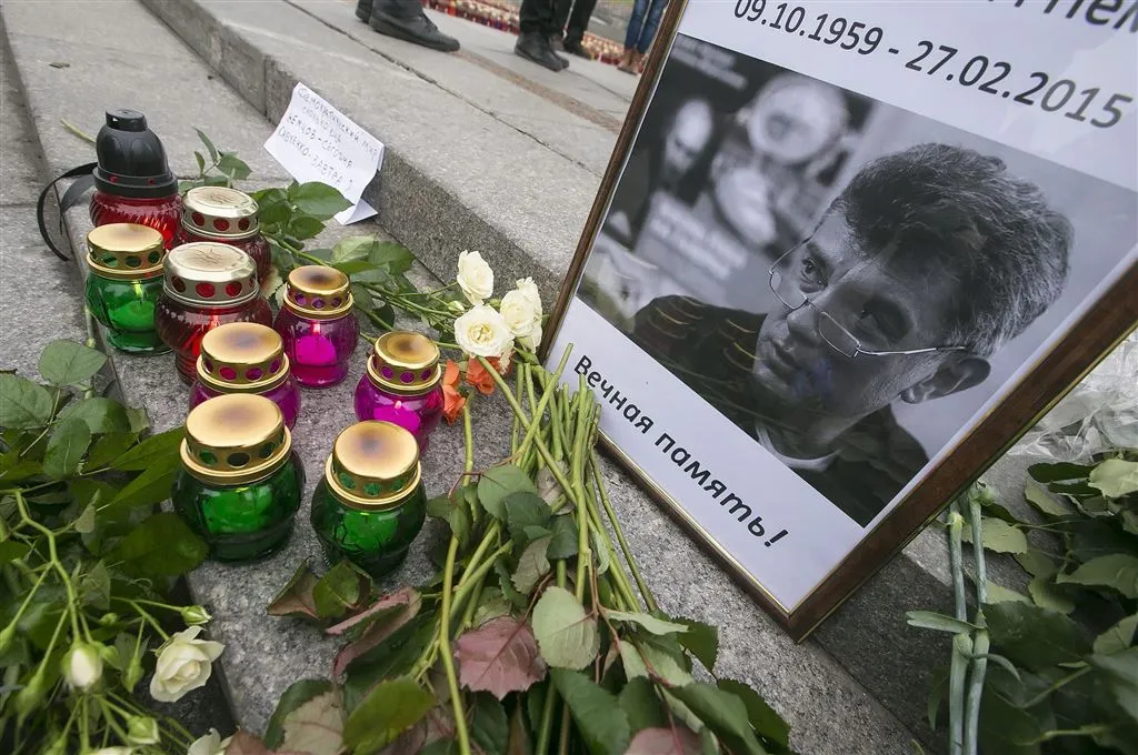 auto schutter nemtsov gevonden in moskou1425129849